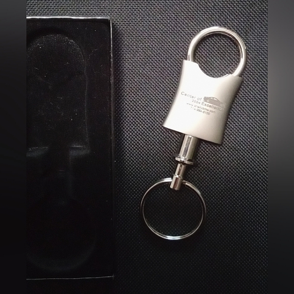 BMW Keychain - Picture 3 of 3